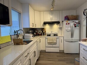 7040 William St in Vancouver, BC - Building Photo - Building Photo