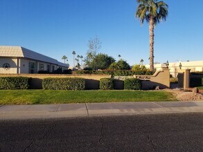 17236 N 106th Ave in Sun City, AZ - Building Photo - Building Photo