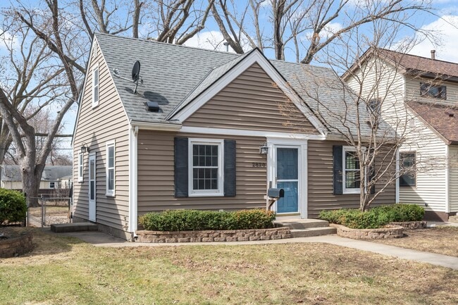 2820 Idaho Ave S in Minneapolis, MN - Foto de edificio - Building Photo