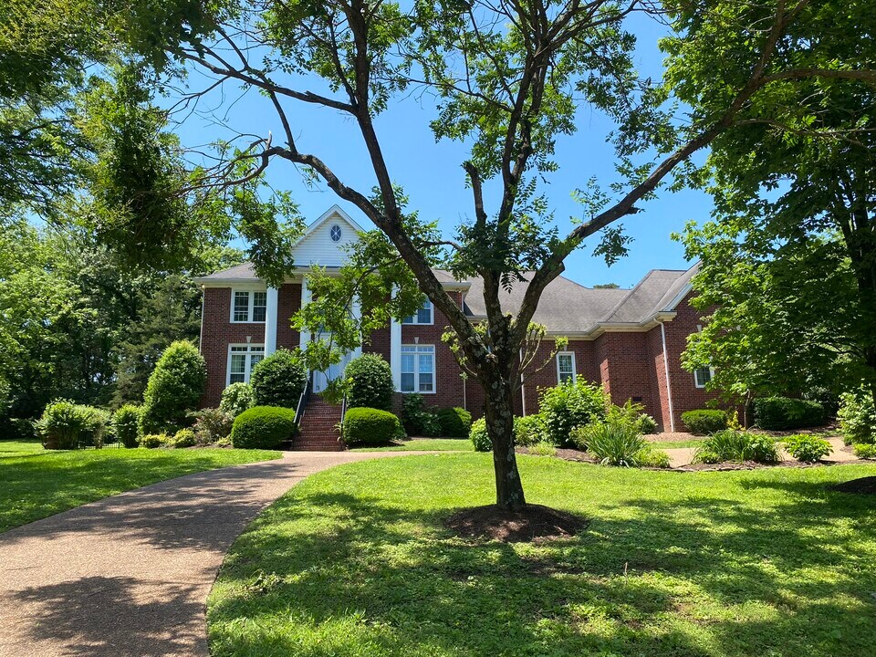 9301 Grist Mill Ct in Brentwood, TN - Building Photo