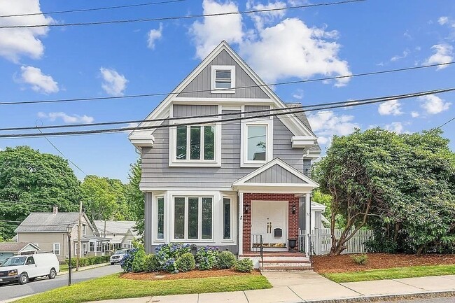 property at 32 Water St