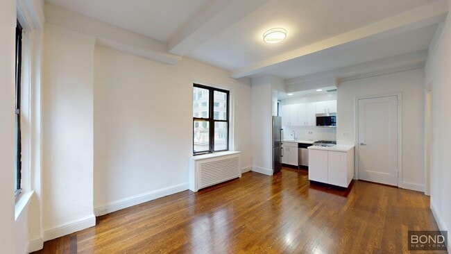 property at 140 E 46th St