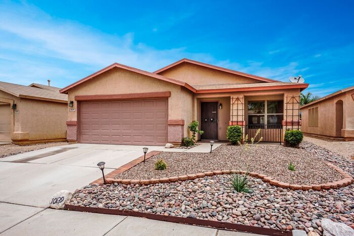 10139 E Sunset Meadow Pl in Tucson, AZ - Building Photo