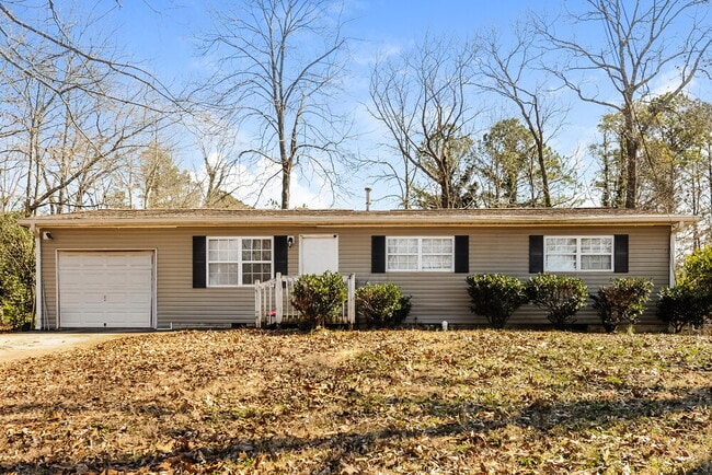 property at 4703 Rambling Rd NE