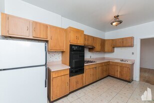 2253 W Argyle St, Unit 2257-3 in Chicago, IL - Building Photo