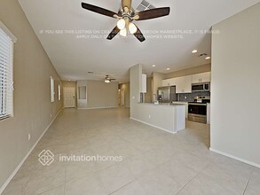 13295 W Crocus Dr in Surprise, AZ - Foto de edificio - Building Photo