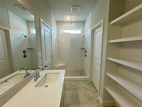 2200 Grenache Dr in Pflugerville, TX - Building Photo - Building Photo