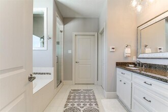 1408 Vermont St in Houston, TX - Building Photo - Building Photo