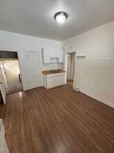 5660 Helen Ave in Jennings, MO - Building Photo - Building Photo