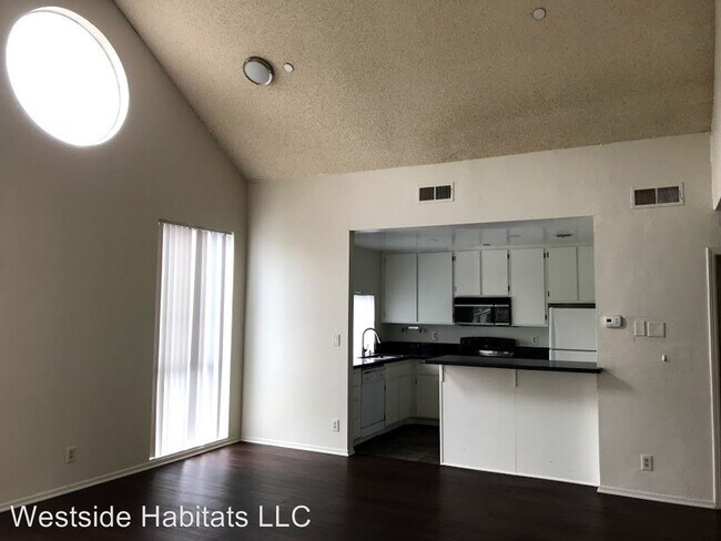 747 Gayley Ave in Los Angeles, CA - Building Photo - Building Photo