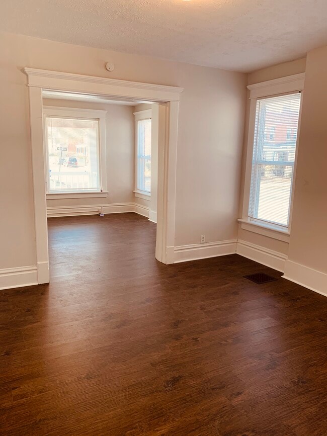 264 Miller Ave in Columbus, OH - Foto de edificio - Building Photo