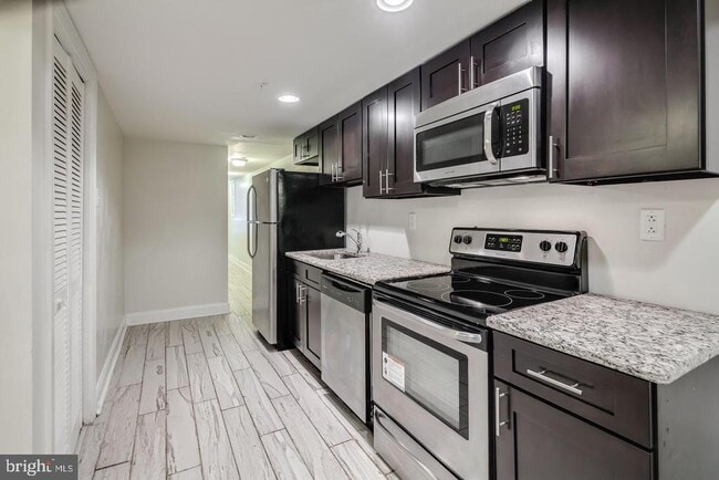 property at 319 N Preston St