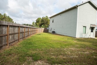 42 County Rd 5201 in Cleveland, TX - Building Photo - Building Photo