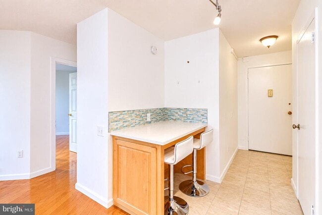 1420 Locust St