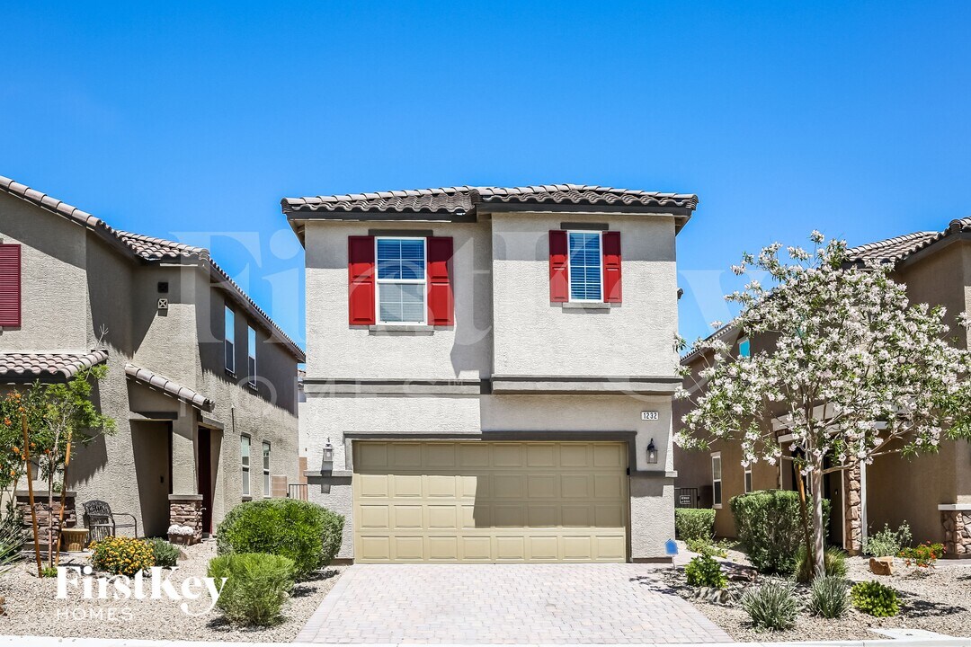 1232 Carved Terrace Ave, Unit 012 in North Las Vegas, NV - Foto de edificio