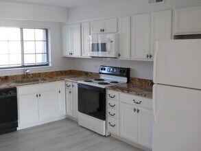 104 Steeple Dr in Buffalo Grove, IL - Building Photo - Building Photo