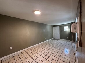 2913 N 10th St in Tampa, FL - Building Photo - Building Photo