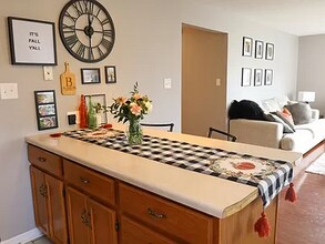 100 York Dr in Bristol, TN - Building Photo - Building Photo