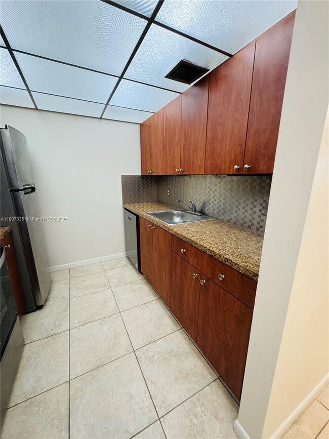 13250 SW 4th Ct in Pembroke Pines, FL - Building Photo - Building Photo