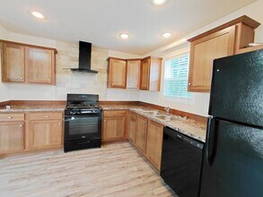 408-22 1/2 22 1/2 St NW in Stewartville, MN - Building Photo - Building Photo