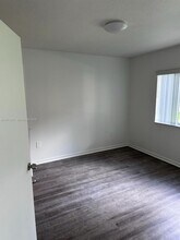 2931 SE 13th Ave in Homestead, FL - Foto de edificio - Building Photo