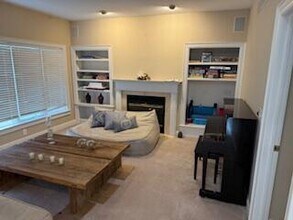 1718 Strathshire Hall Pl in Powell, OH - Building Photo - Building Photo