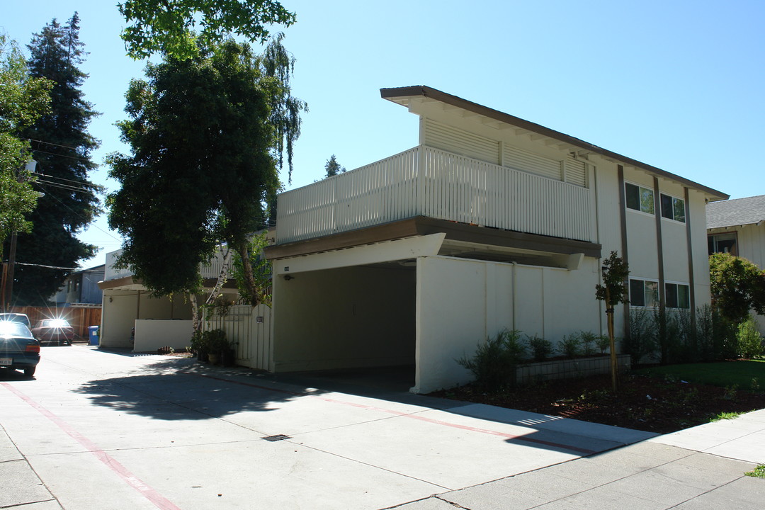 5694 Tucson Dr in San Jose, CA - Building Photo