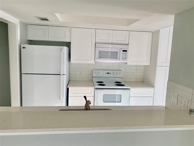 1513 Camp Craft Rd in West Lake Hills, TX - Building Photo - Building Photo