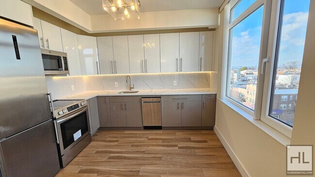 Northern Boulevard in Queens, NY - Building Photo - Building Photo