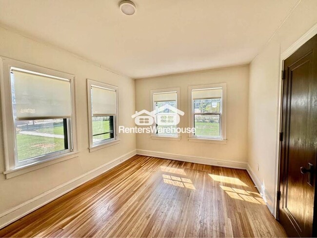 2305 Grand Ave in Des Moines, IA - Building Photo - Building Photo