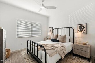 9275 N 29th Ave, Unit 2 in Phoenix, AZ - Building Photo - Building Photo