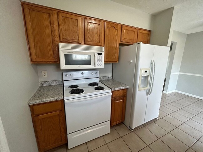 1710 Hoover Dr in Normal, IL - Building Photo - Building Photo