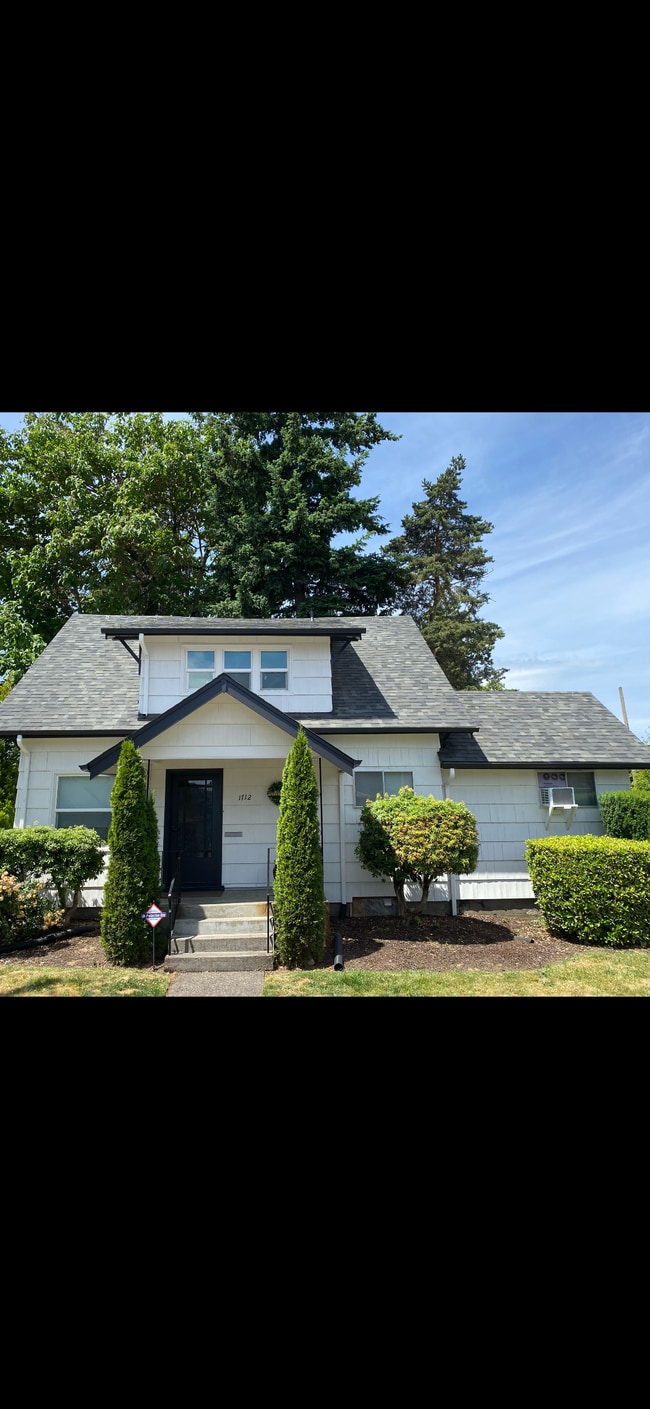 property at 1712 Franklin St