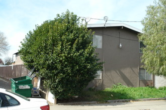 6327 Baine Ave in Newark, CA - Building Photo - Building Photo