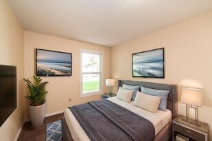 Westridge Manor in Edmonton, AB - Building Photo