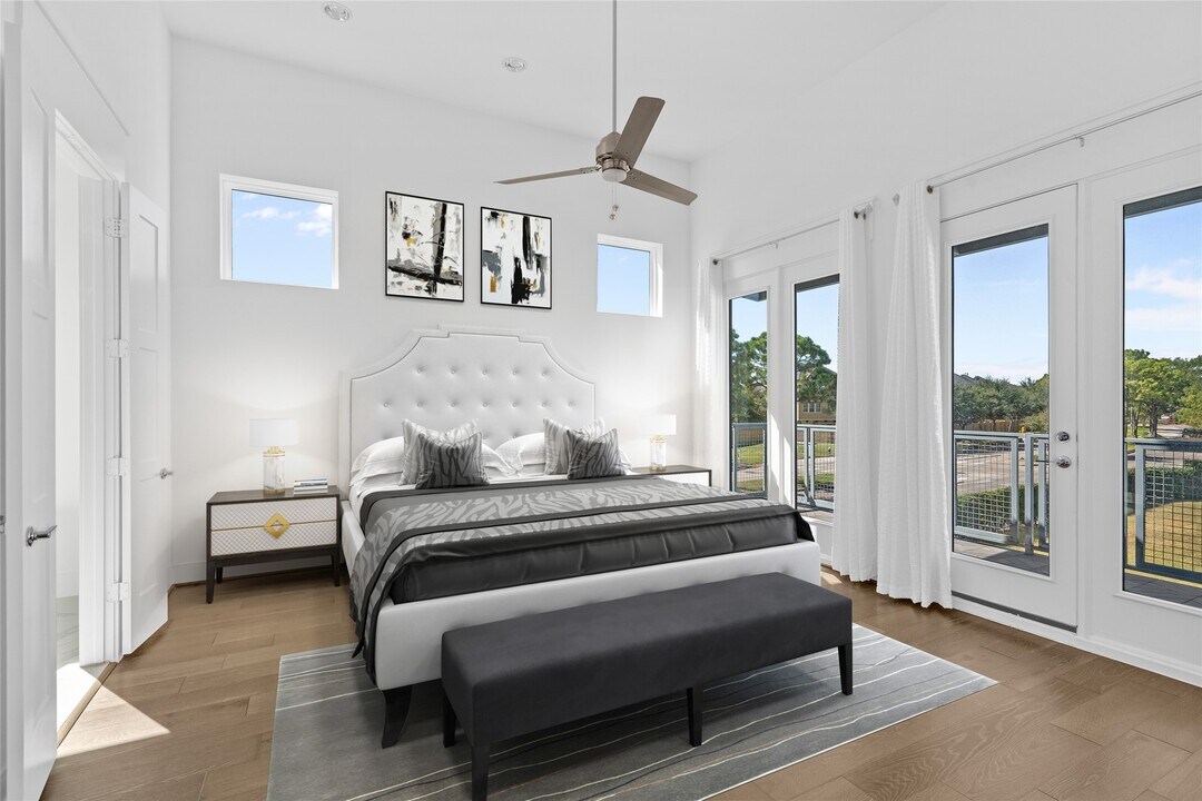 9855 Mocking Bird Hill Ln in Houston, TX - Building Photo