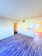 24612 Berry Ave in Warren, MI - Building Photo - Building Photo