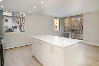 1580 Haro in Vancouver, BC - Building Photo - Interior Photo