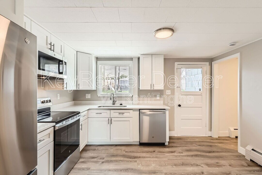 4170 Chase St in Denver, CO - Building Photo