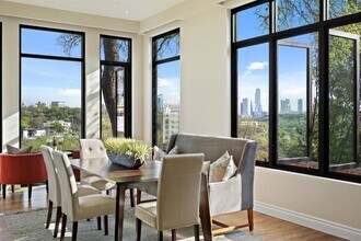 2409 Pemberton Pl in Austin, TX - Building Photo - Building Photo