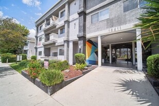18411 Vincennes Street in Northridge, CA - Building Photo