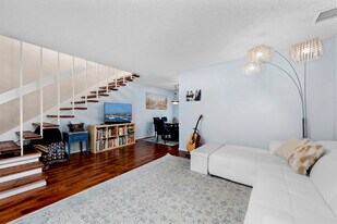 2640 Worden St., Unit 205 in San Diego, CA - Building Photo