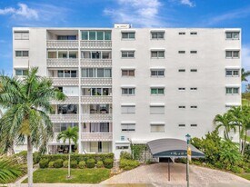 1 N Golfview Rd in Lake Worth Beach, FL - Building Photo