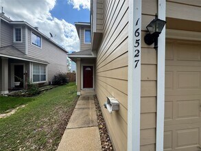 16527 Beckland Ln in Houston, TX - Building Photo - Building Photo