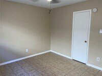 4711 Palisade Dr photo'