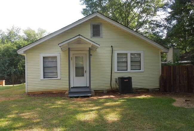 131 Elrie Blvd in Bessemer, AL - Building Photo - Building Photo