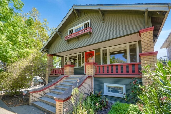 2630 S St in Sacramento, CA - Building Photo - Building Photo