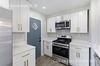 610 Galveston Pl SE in Washington, DC - Building Photo - Building Photo