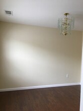 411 N Oaks Blvd, Unit 411 in North Brunswick, NJ - Building Photo - Building Photo
