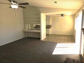 4951 E Fillmore Ave in Fresno, CA - Building Photo - Building Photo